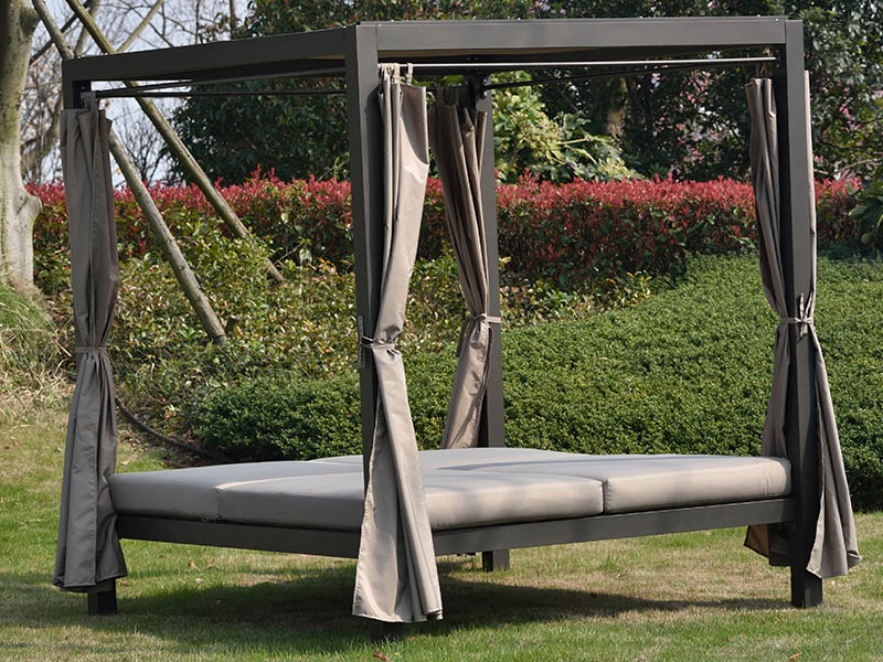 High quality aluminium frame outdoor PE rattan lying bed