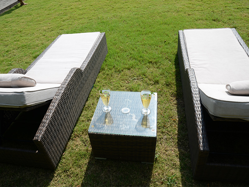 patio wicker lounge bed